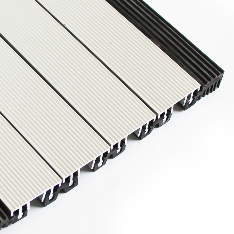 ANA Flat aluminum section doormat with adjustable rubber frame